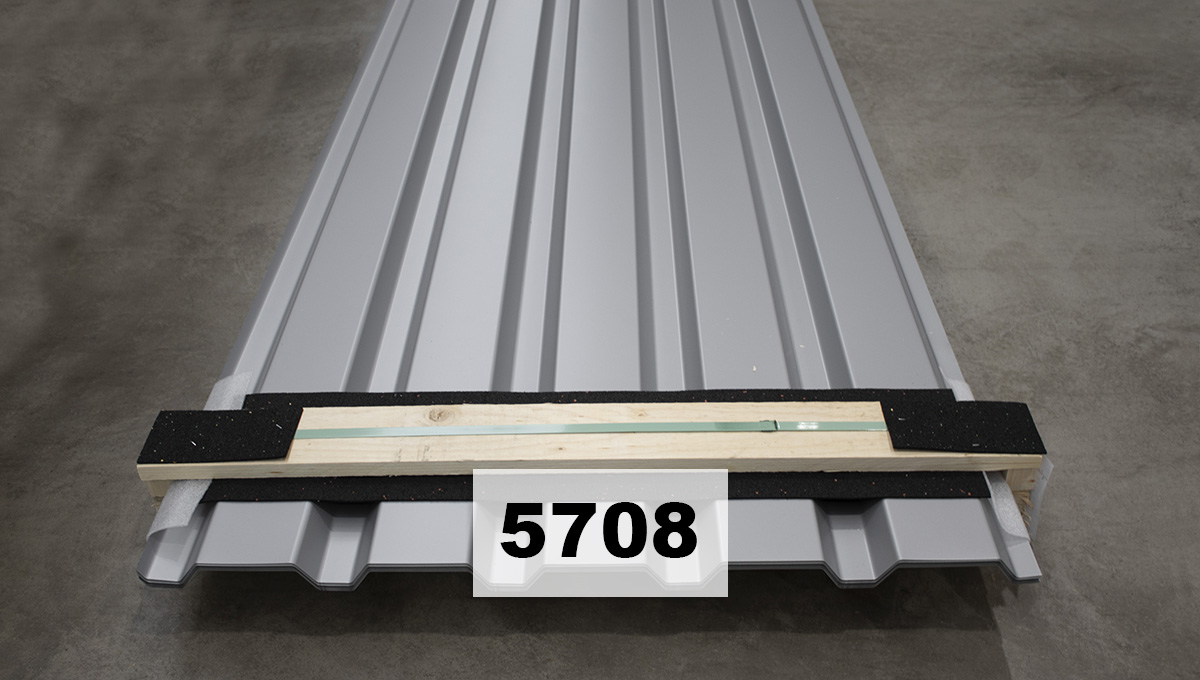 Das Bild zeigt ein Sonderpostenpaket mit dem Trapezblech M35/207