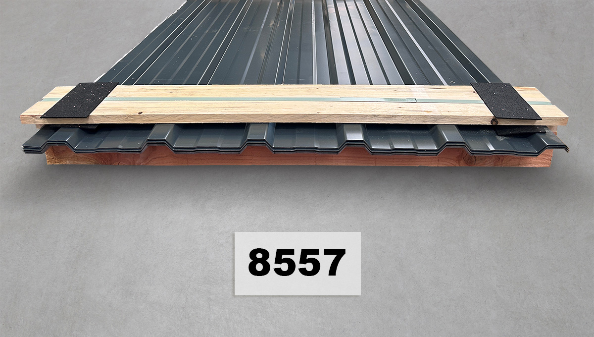 Dachblech, Metallblech, Wellblech, Holzbock, Kennzeichnung 8557