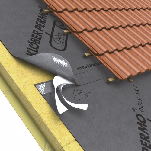 Das Bild zeigt eine montierte Unterspannbahn